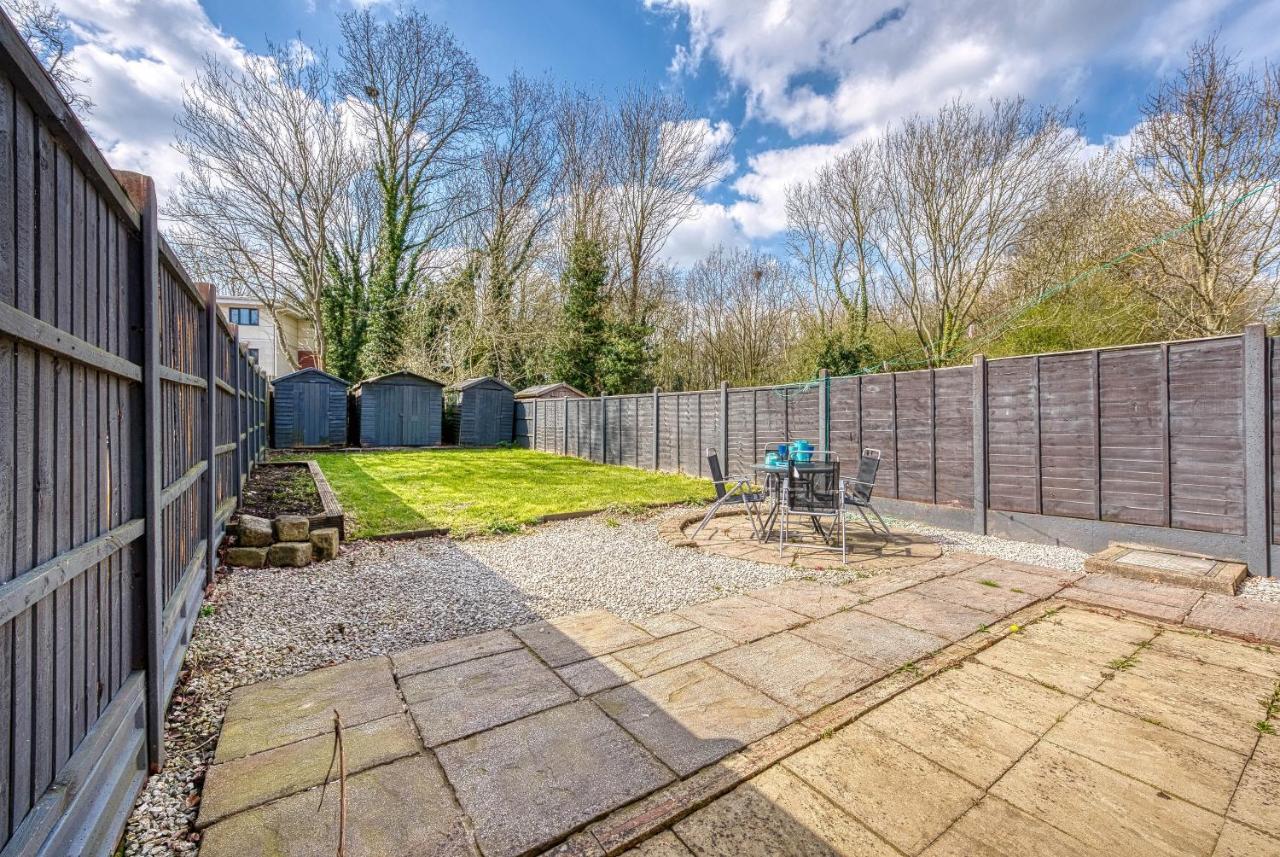 Capri 13 Sa - Contemporary 2 Bedroom House In Loughborough With Free Parking, Close To Loughborough University & M1 Motorway Ngoại thất bức ảnh