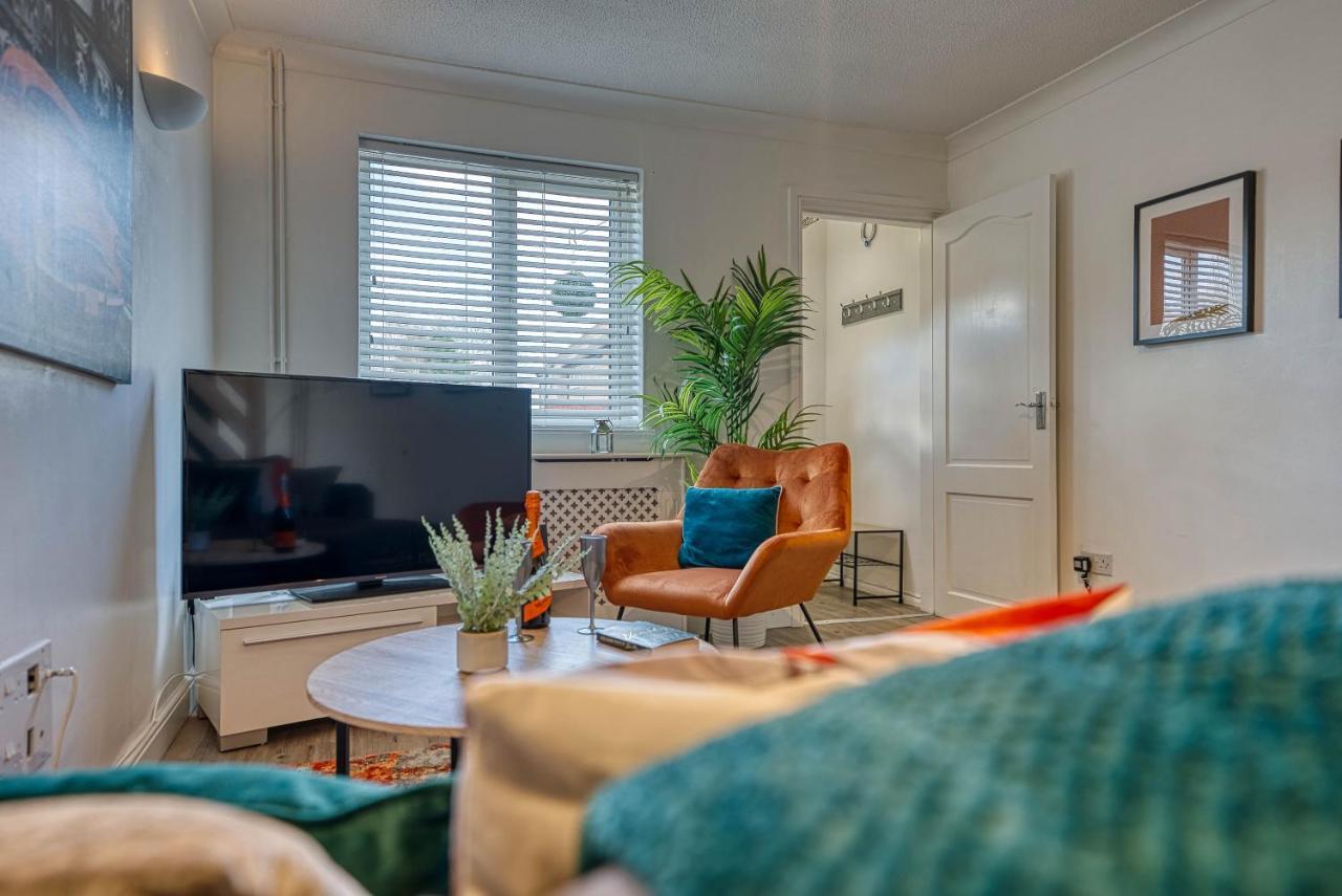 Capri 13 Sa - Contemporary 2 Bedroom House In Loughborough With Free Parking, Close To Loughborough University & M1 Motorway Ngoại thất bức ảnh